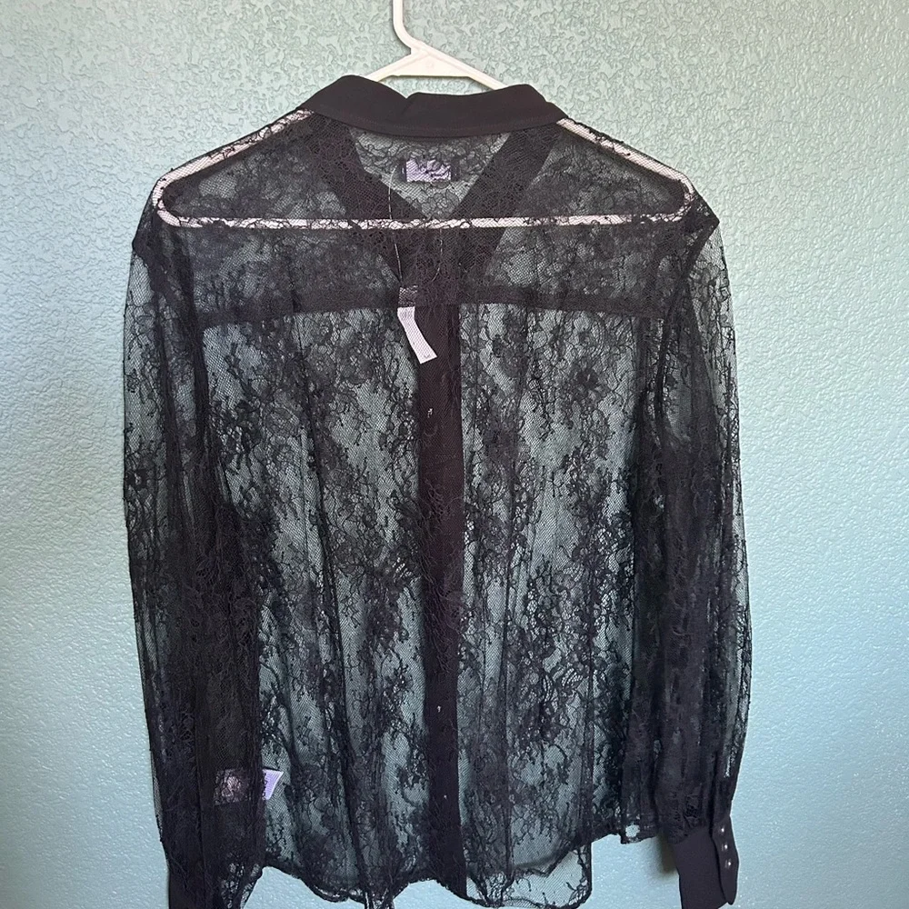 GAP Black Lace Top - Picture 2 of 3